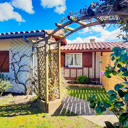 Charmante Maisonette Au Calme Leon Exterior photo